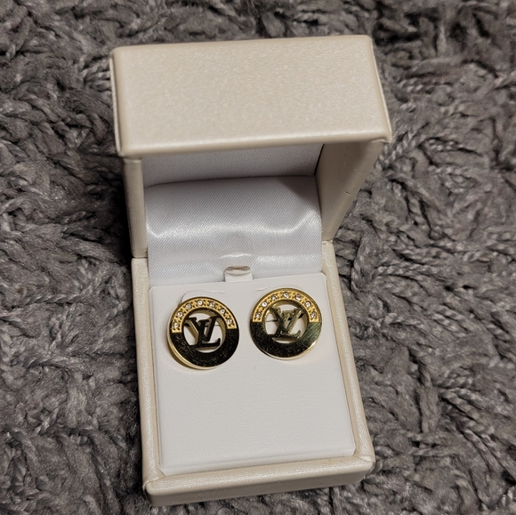 "LV" earrings ⚜ New In Box - Picture 3 of 3